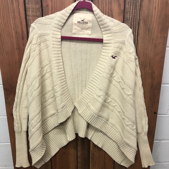 Hollister size small cream cable knit cardigan - Picture 3 of 6